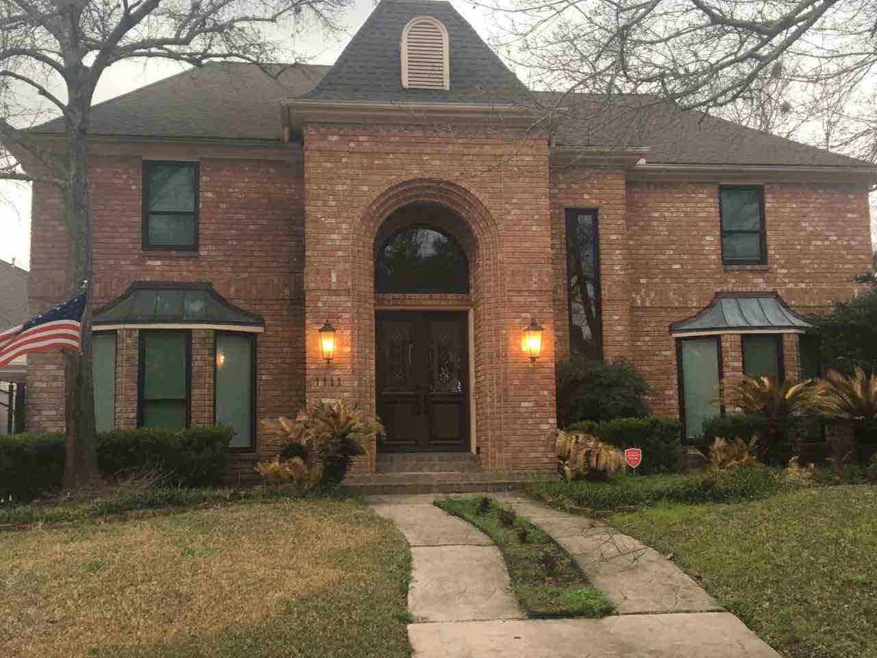 Composite Windows Dark Bronze Fibrex Frame from Renewal by Andersen Windows